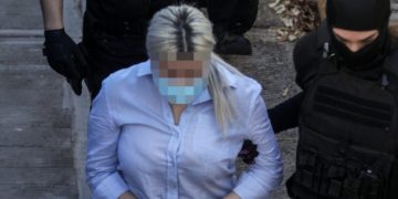 Alldaynews.gr Επίθεση με βιτριόλι: Πόσα χρόνια θα μείνει στη φυλακή η Έφη