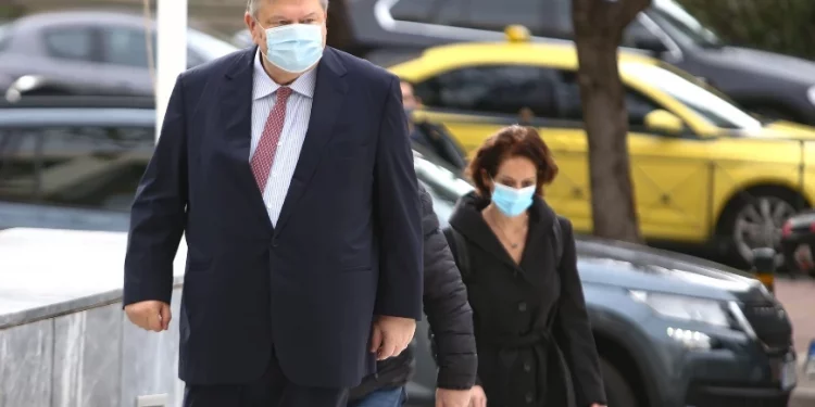 Alldaynews.gr Βενιζέλος: Να πουν γιατί είμαστε στις δύο πρώτες χώρες σε θανάτους από κορονοϊό στην Ευρώπη