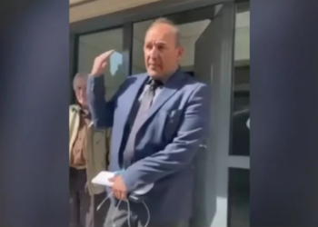 «Στόχος μου να διαλύσω τους νόμους του κράτους» – Νέο παραλήρημα από τον γιατρό-αρνητή Φαίδωνα Βόβολη (vid)