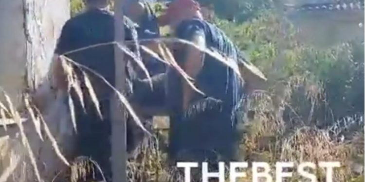 Alldaynews.gr Στην κάμερα ο δραματικός απεγκλωβισμός αγνοούμενης που βρέθηκε ζωντανή από σκύλο της ΕΜΑΚ