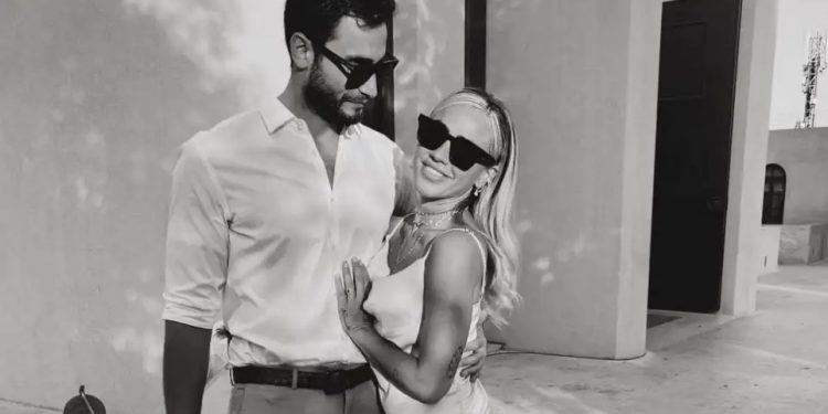 Alldaynews.gr Κόνι Μεταξά Καπότσης