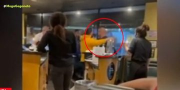 Alldaynews.gr Άγριο ξύλο σε εστιατόριο – Αρνήθηκε να φορέσει μάσκα και τον “πέταξαν” έξω