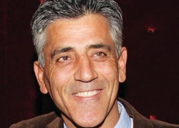 Πέτρος Ξεκούκης: “Προτίμησα το γυναικείο φύλο και άφησα την ιεροσύνη”