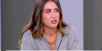 Η Έλενα Κρεμλίδου πήγε στο Love it έχοντας ξεχάσει… τα ρούχα της – «Ευτυχώς με ντύσατε» (video)