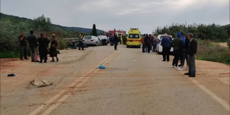 Alldaynews.gr Τροχαίο με νεκροφόρα και «κλούβα»: Νεκρή μία γυναίκα – Σοκάρουν οι εικόνες από το δυστύχημα