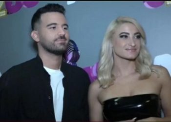 J2US: Τούνη για οικειοθελή αποχώρηση-«Όχι, δεν είμαι έγκυος»