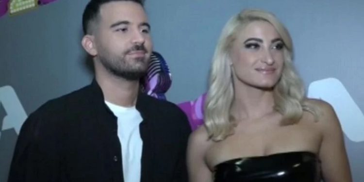 Alldaynews.gr J2US: Τούνη για οικειοθελή αποχώρηση-«Όχι, δεν είμαι έγκυος»