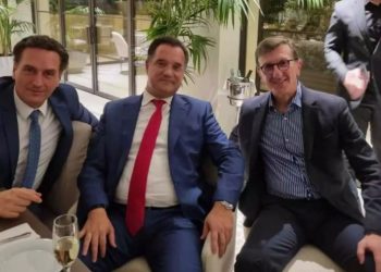 Άδωνις Γεωργιάδης: Γιόρτασε τα γενέθλια του παρέα με τον Πορτοσάλτε![photos]