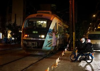 Νεκρή η γυναίκα που παρασύρθηκε από τρένο του Προαστιακού