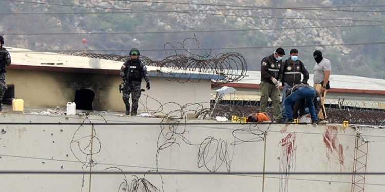 Πτώματα ακρωτηριασμένα και απανθρακωμένα-“Σφαγή” σε Φυλακή με δεκάδες νεκρούς[video]