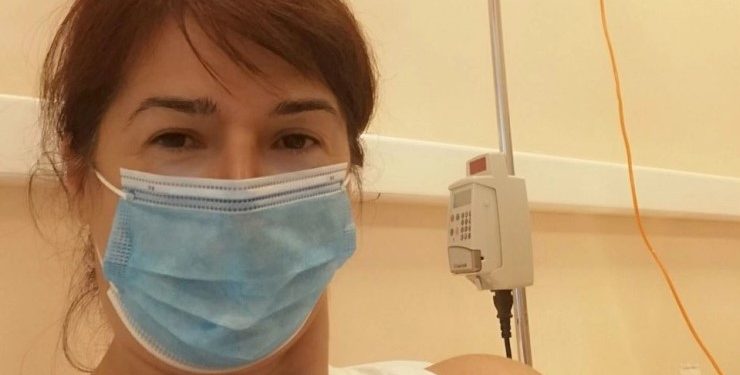 Alldaynews.gr Θρήνος για τον “Χαμό” της 46χρονης Βάσως Μπεσκάκη-«Τώρα έχω μόνο ένα στήθος, σαν αμαζόνα»