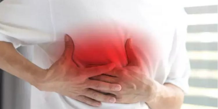 Έχετε πόνο στο στήθος και τα πλευρά; Η βασική αιτία-Νόσος που έχουν πολλοί