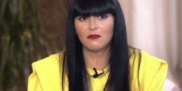 Ζενεβιέβ: «Έχω χάσει το 80% των μαλλιών μου»