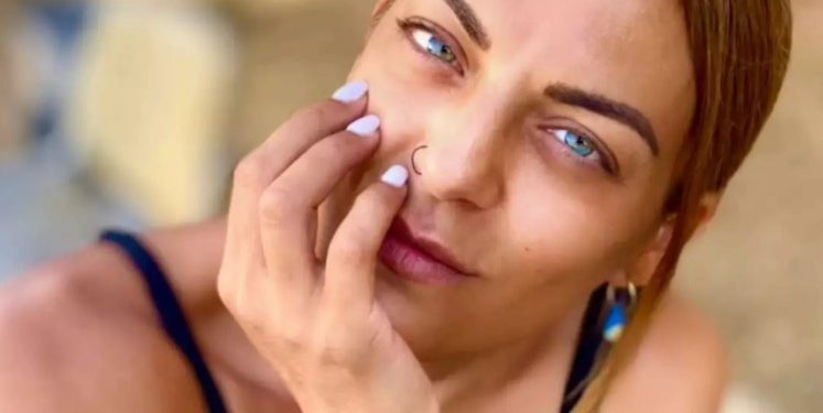 Alldaynews.gr Χριστίνα Βραχάλη: «Έφυγε από τη ζωή, τη στιγμή που εγώ χόρευα, πώς θα τα καταφέρω χωρίς εσένα;»