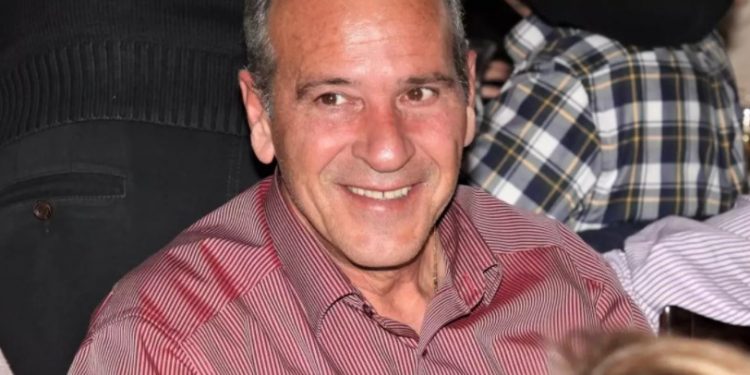 Alldaynews.gr Θρήνος στην ΕΡΤ3: Πέθανε ο δημοσιογράφος Νίκος Τσιαούσης