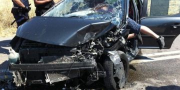 Alldaynews.gr Η Τραγική ιστορία της Νεκταρίας: Άφησε το παιδί της 5 λεπτά μόνο του να πεταχτεί στο σούπερ μάρκετ και σκοτώθηκε