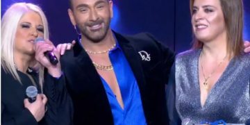 Alldaynews.gr Γωγώ Τσαμπά: Επέστρεψε στο J2US μείον 22 κιλά – Η μεγάλη αλλαγή στην εμφάνισή της