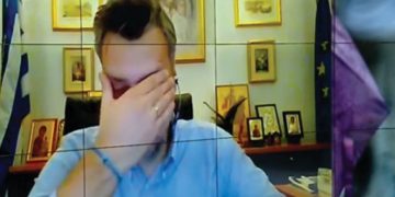 Δάκρυσε on air ο Καλλιάνος για τους γονείς του που νοσούν από κορωνοϊό[video]