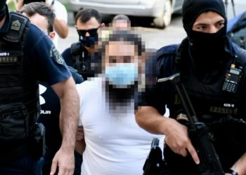 Επίθεση με βιτριόλι: Αποπειράθηκε να αυτοκτονήσει ο ιερέας μέσα στη φυλακή