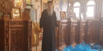 Alldaynews.gr Πέθανε ανεμβολίαστος ιερέας-Νοσηλεύεται και ο γιος με τη σύζυγό του