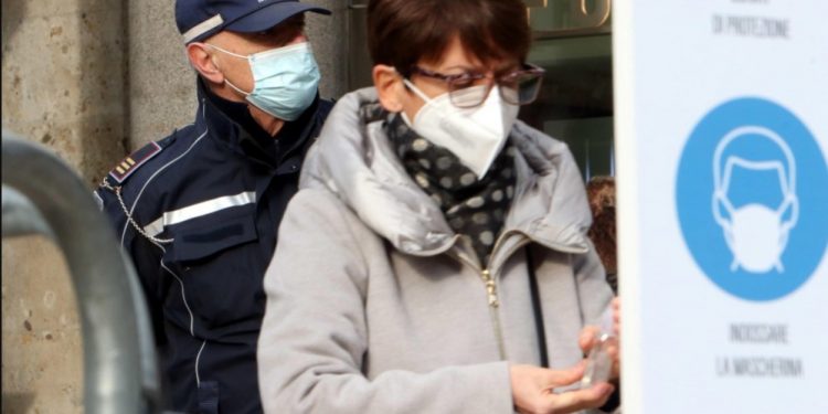 Alldaynews.gr Σε ποιες χώρες έχει εμφανιστεί η παραλλαγή Όμικρον