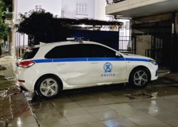 Νέο θρίλερ:  Νεκρή 58χρονη γυναίκα σε κοινόχρηστο χώρο πολυκατοικίας