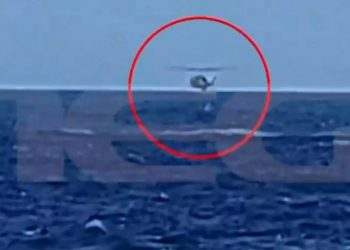 Μάνη: Ψάρι ”Τέρας” έριξε μέσα στη θάλασσα τον ψαρά – Βίντεο ντοκουμέντο με τη δραματική διάσωση