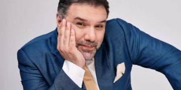 Με κορονοϊό ο Γρηγόρης Αρναούτογλου και η μπάντα του στο “The 2night Show”