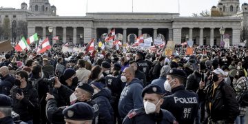 Alldaynews.gr Lockdown στην Αυστρία: Οργή λαού και «χάος» στη χώρα