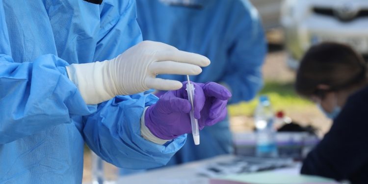 Alldaynews.gr Κορονοϊός Covid19 σελφτεστ self test selftest τεστ αντισωμάτων