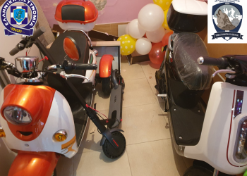 Θεσσαλονίκη: 78 ηλεκτρικά δίκυκλα έκαναν φτερά από επιχείρηση – 60.000 ευρώ η ζημιά! (φωτο)