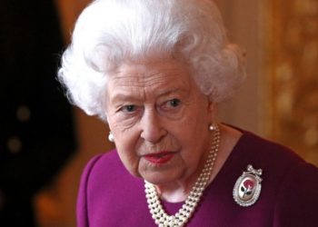 Δύσκολες ώρες για τη Βασίλισσα Ελισάβετ-Το Σοκαριστικό μήνυμα