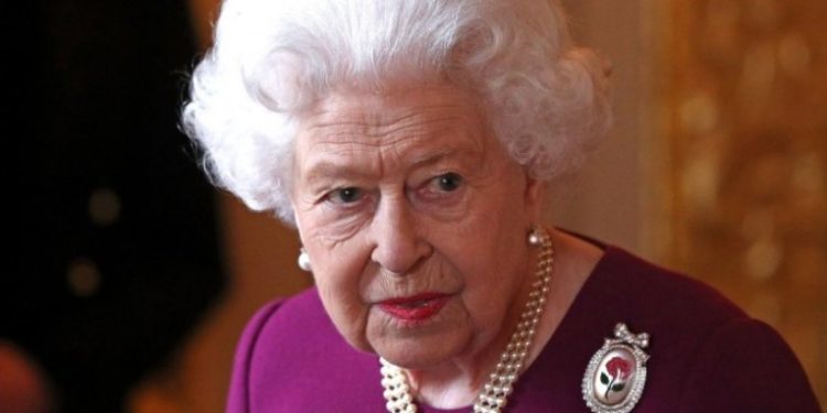 Δύσκολες ώρες για τη Βασίλισσα Ελισάβετ-Το Σοκαριστικό μήνυμα