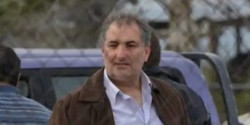 «Το μεγαλύτερο λάθος μου που δεν έκανα το εμβόλιο», είπε σε ξάδερφό του ο πρόεδρος ομάδας που κατέληξε