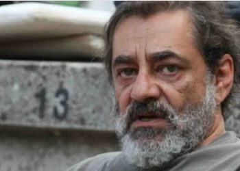 Καφετζόπουλος κατά αρνητών: Πού πάτε ρε πτυχιούχοι; Ρε άριστο-τενεκέδες;