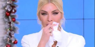 Alldaynews.gr Πνιγμένη στα κλάματα η Καινούργιου στην γιορτή της-Το ατύχημα στην οικογένεια και η αποκάλυψη