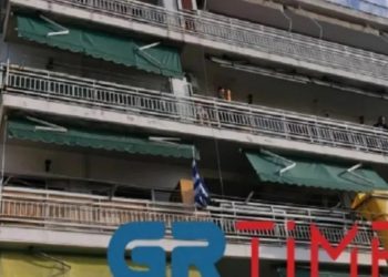 Θεσσαλονίκη: «Η σύζυγος μου ήταν στο μπάνιο» λέει ο πατέρας της 4χρονης που έπεσε από τον 4ο όροφο (Video)