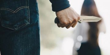 Σοκ στις Σέρρες: 28χρονος τραυμάτισε με μαχαίρι την 37χρονη σύντροφό του