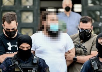 Μονή Πετράκη: «Πήρα την ιδέα από την Έφη, που επιτέθηκε στην Ιωάννα», λέει ο ιερέας που έριξε το καυστικό υγρό