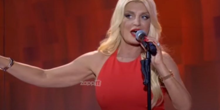 J2US: H πρεμιέρα όλο Νάζι της Μαρίνας Πατούλη![video]