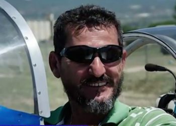 Απο Ελικόπτερα μέχρι και κάτοικοι ψάχνουν τον πιλότο που αγνοείται – Νέα μαρτυρία κατοίκου που είδε το αεροσκάφος