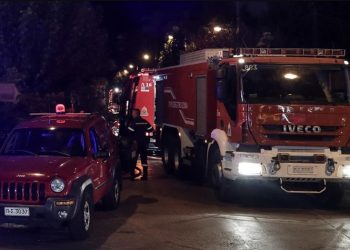 Alldaynews.gr Πανικός σε πολυκατοικία στις Αχαρνές – Κάηκαν πέντε αυτοκίνητα σε πυλωτή