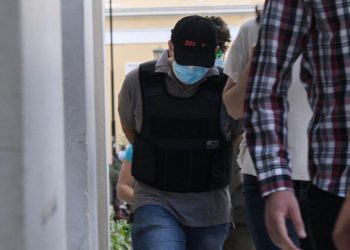 Alldaynews.gr Δίκη ψευτογιατρού: Χαμός στο δικαστήριο – Τον έφεραν ενώ νοσεί από κορονοϊό – Ποιος πήρε τέτοια απόφαση
