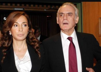 Η Βίκυ Σταμάτη άλλαξε το επώνυμό της