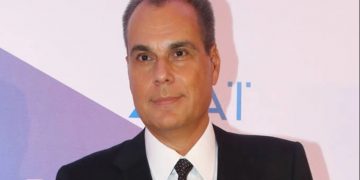 Δύσκολες ώρες για τον Νίκο Στραβελάκη: Εσπευσμένα στο Νοσοκομείο “Σωτηρία”