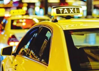 Alldaynews.gr Θεσσαλονίκη: Άγριος καβγάς σε ταξί – Πιάστηκαν στα χέρια για την μάσκα και την τιμή της κούρσας