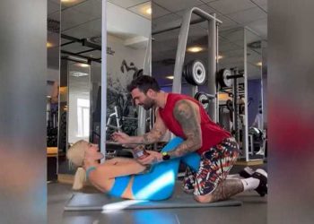 Η Ιωάννα Τούνη κάνει γυμναστική με τον Δημήτρη Αλεξάνδρου