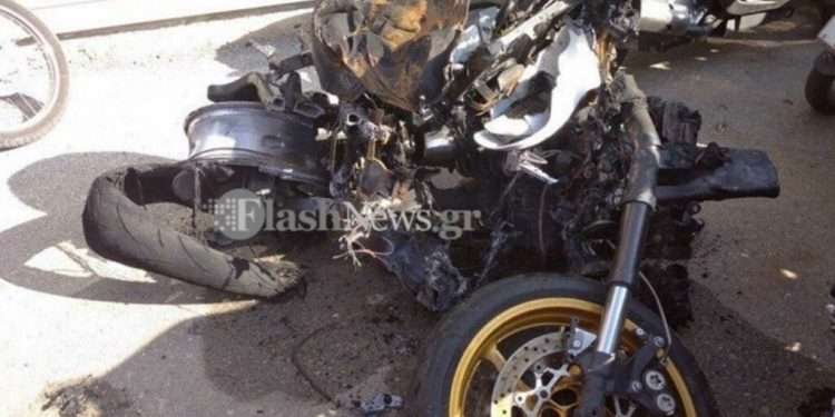 Ο πατέρας σκοτώθηκε με τη μηχανή του γιου του – Τον βρήκαν διαμελισμένο