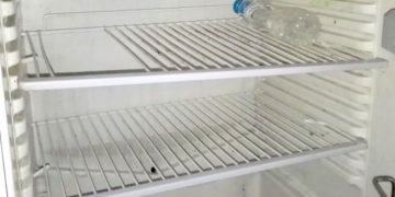 Κύμα αλληλεγγύης από Έλληνες για τη Σοφία: Ένα άδειο ψυγείο ήταν αρκετό για να κινητοποιήσει το Twitter