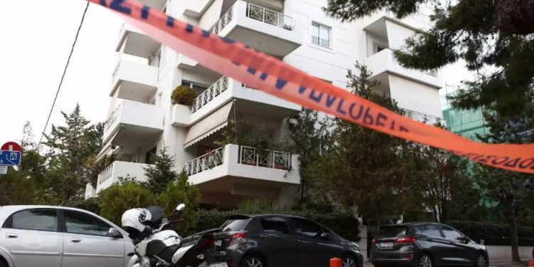 Μακελειό στο Χαλάνδρι: Η 12χρονη αφόπλισε τη μητέρα της – «Γιατί το κάνεις αυτό, σταμάτα»